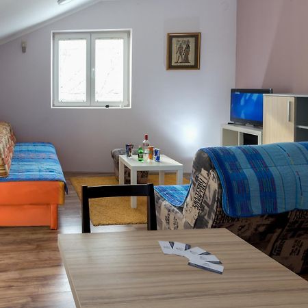 Athos Apartments Nis Quarto foto