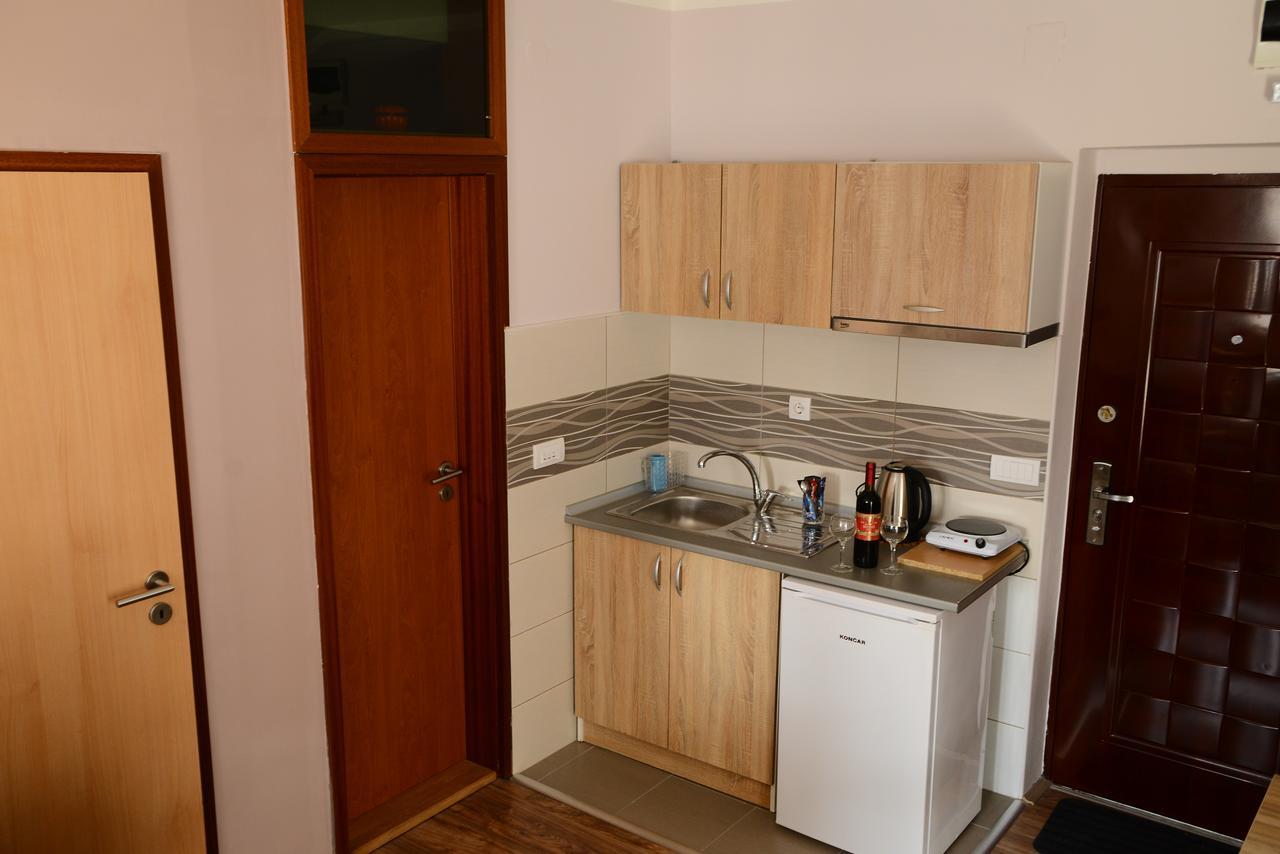 Athos Apartments Nis Exterior foto
