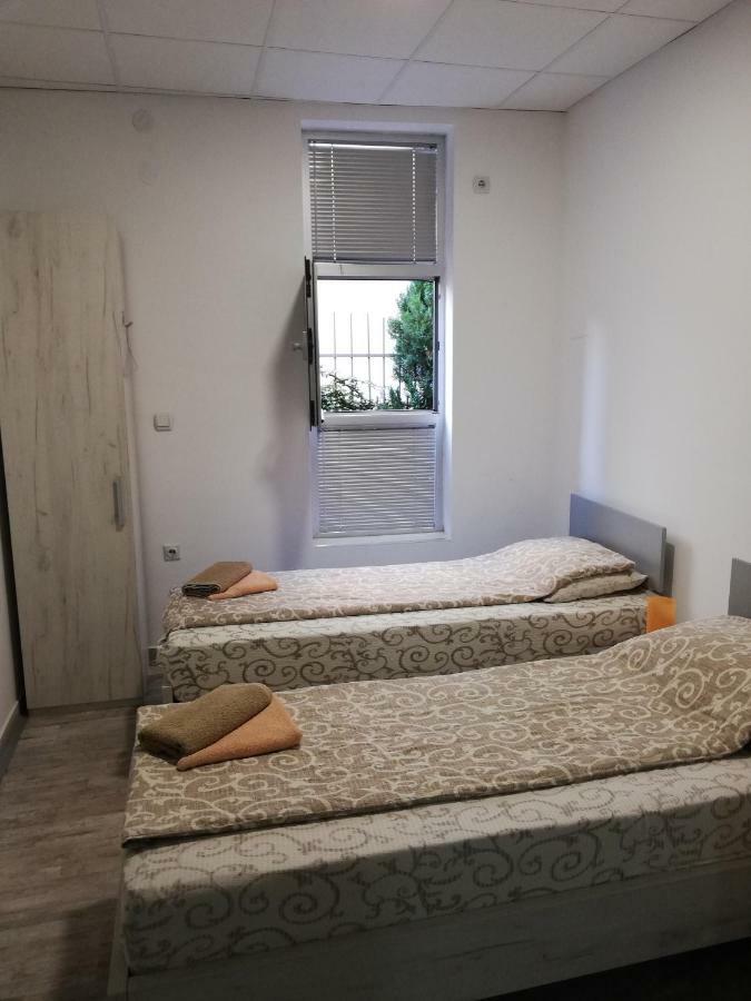 Athos Apartments Nis Exterior foto
